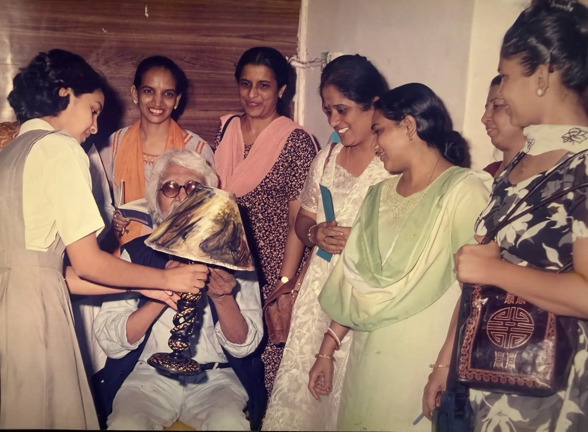 Amy Kumar with legendary artist M.F. Hussain after winning first prize